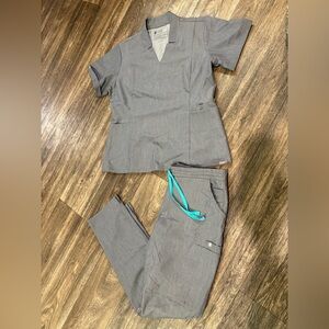 Figs Large Top, Med Bottom Gray Women's Scrub Set with Teal Drawstring